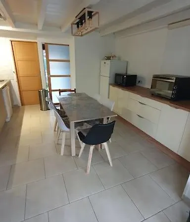 Maison De Vacances La Capellane A St Cyprien Dom wakacyjny